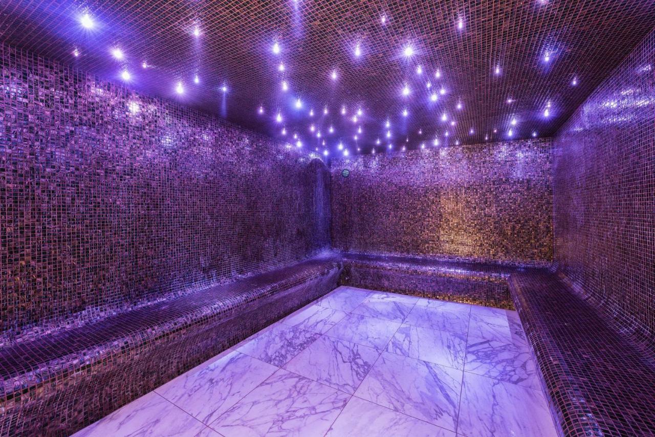 Fahrenheit Seven Courchevel Hotel Eksteriør billede